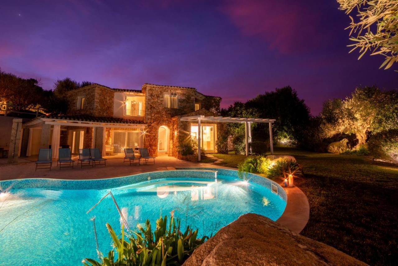 Villa Ginestra Con Piscina E Giardino Privato A 500 Mt Dal Mare Castiadas Exteriör bild