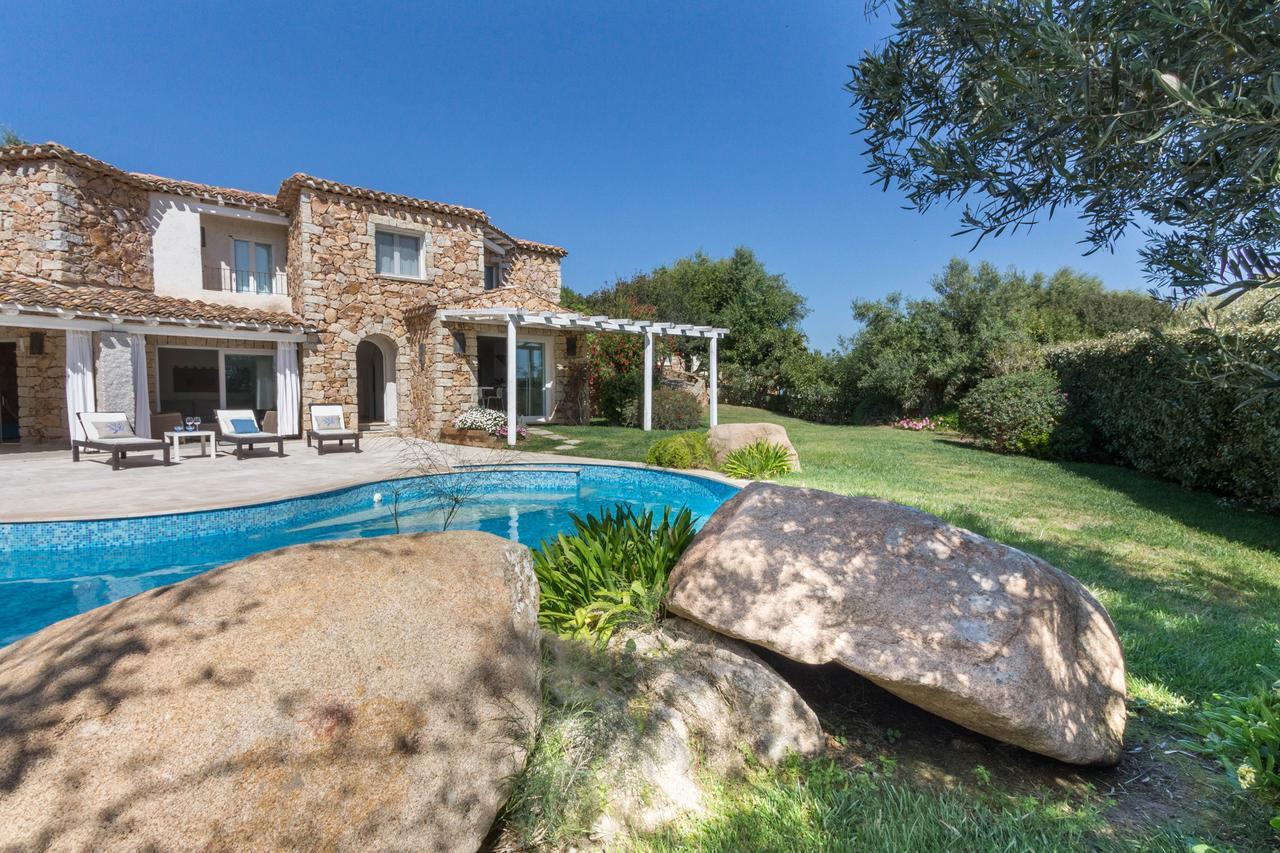 Villa Ginestra Con Piscina E Giardino Privato A 500 Mt Dal Mare Castiadas Exteriör bild